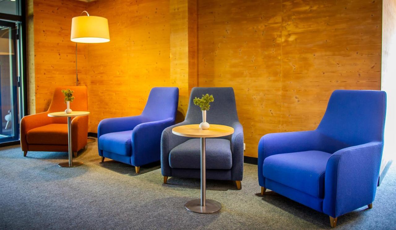Kassari Puhkekeskus Hotell Käina Exteriör bild