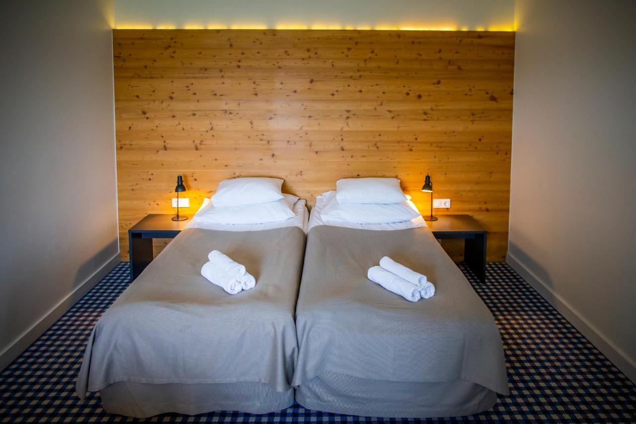 Kassari Puhkekeskus Hotell Käina Exteriör bild