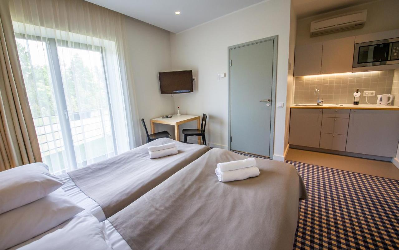 Kassari Puhkekeskus Hotell Käina Exteriör bild