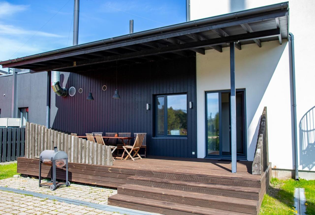 Kassari Puhkekeskus Hotell Käina Exteriör bild
